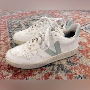 Veja sneakers